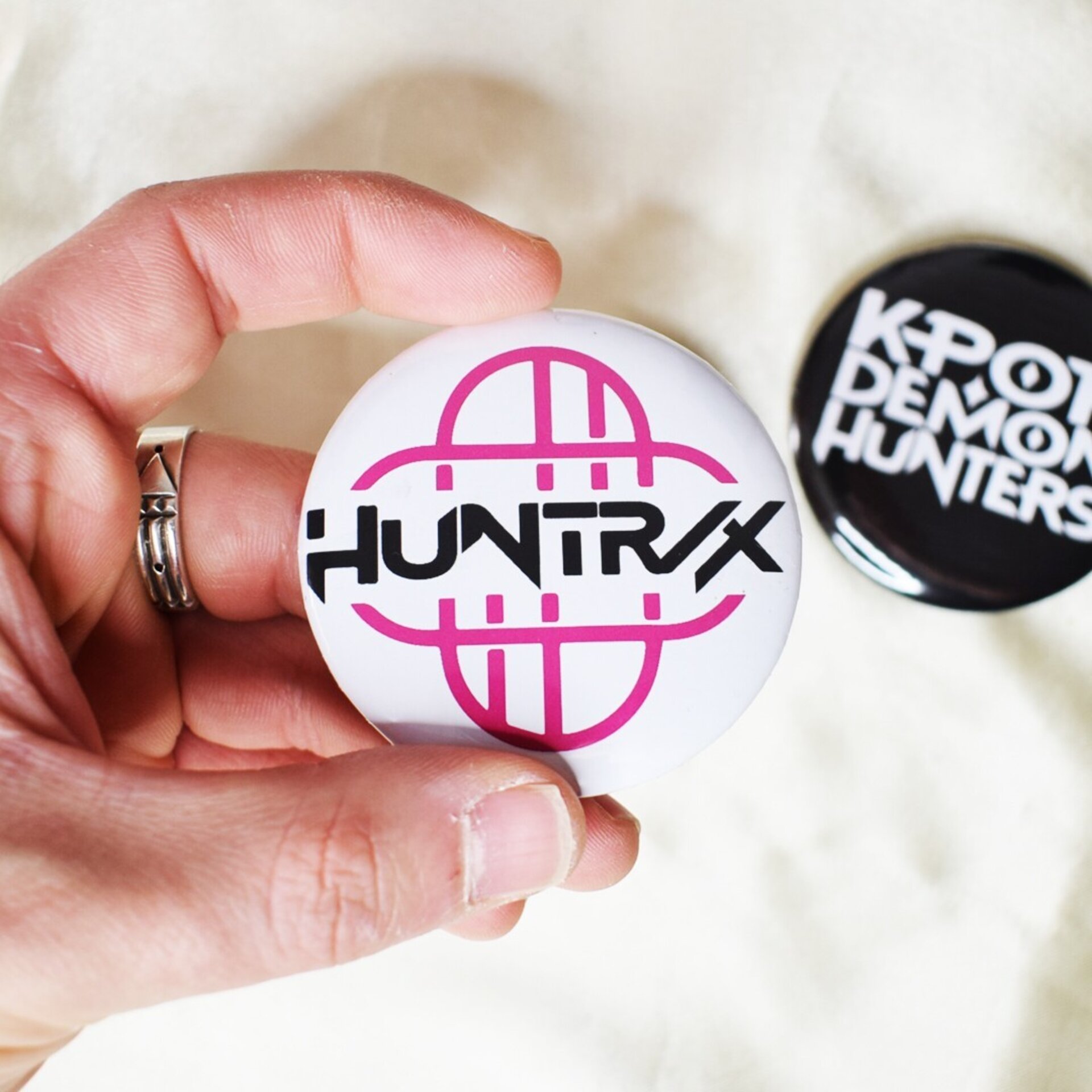 KPOP DEMON HUNTERS – Chapa 58mm - 2